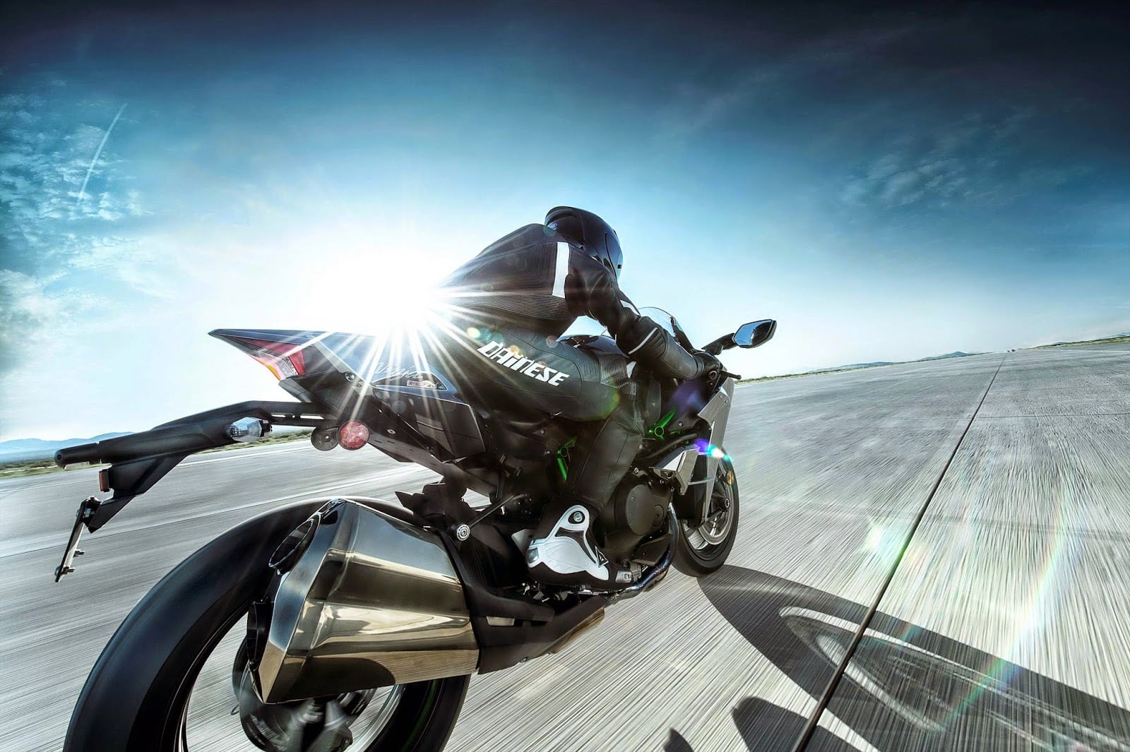 Kawasaki Ninja H2 - Divulgação Kawasaki Ninja H2 - Divulgação