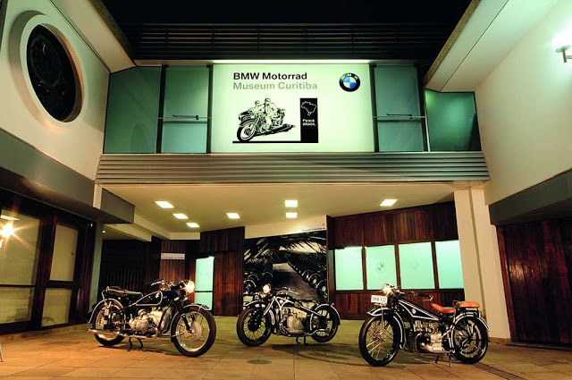 Museu conta a história das motos BMW e reúne raridades