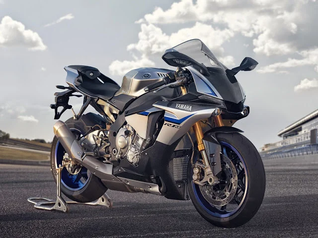Yamaha lança no Brasil as novas Superesportivas YZF-R1 e a YZF-R1M