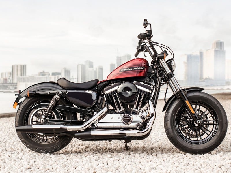 Harley-Davidson Forty-Eight Special e Iron 1200 (Foto: Harley-Davidson/Divulgação) 