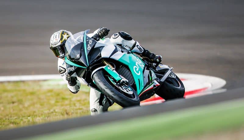 A nova moto do mundial das elétricas foi revelada por Loris Capirossi no Circuito Vallelunga