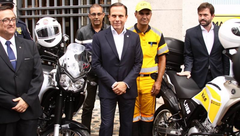 Yamaha doa dez motocicletas à prefeitura de São Paulo