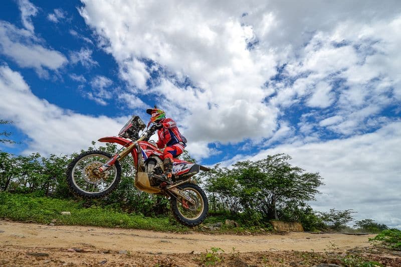 Gregorio Caselani, piloto da equipe Honda Racing de Rally Cross Country. Crédito: Fábio Davini/DFotos/Mundo Press