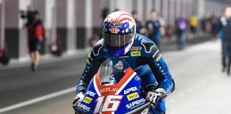 MotoGP: Joe Roberts da American Racing larga na pole da Moto2