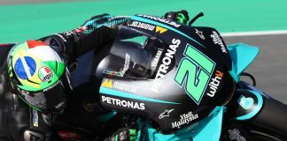 MotoGP: O ítalo-brasileiro Franco Morbidelli carrega em seu capacete as cores da bandeira brasileira - Foto: Petronas Yamaha