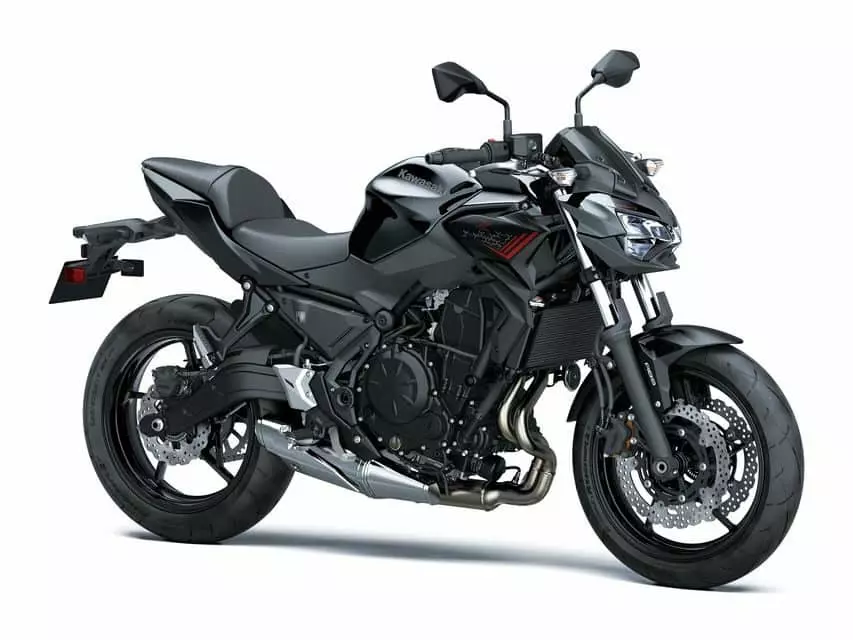 Kawasaki faz lançamento simultâneo da Z650 e Ninja 650 2021