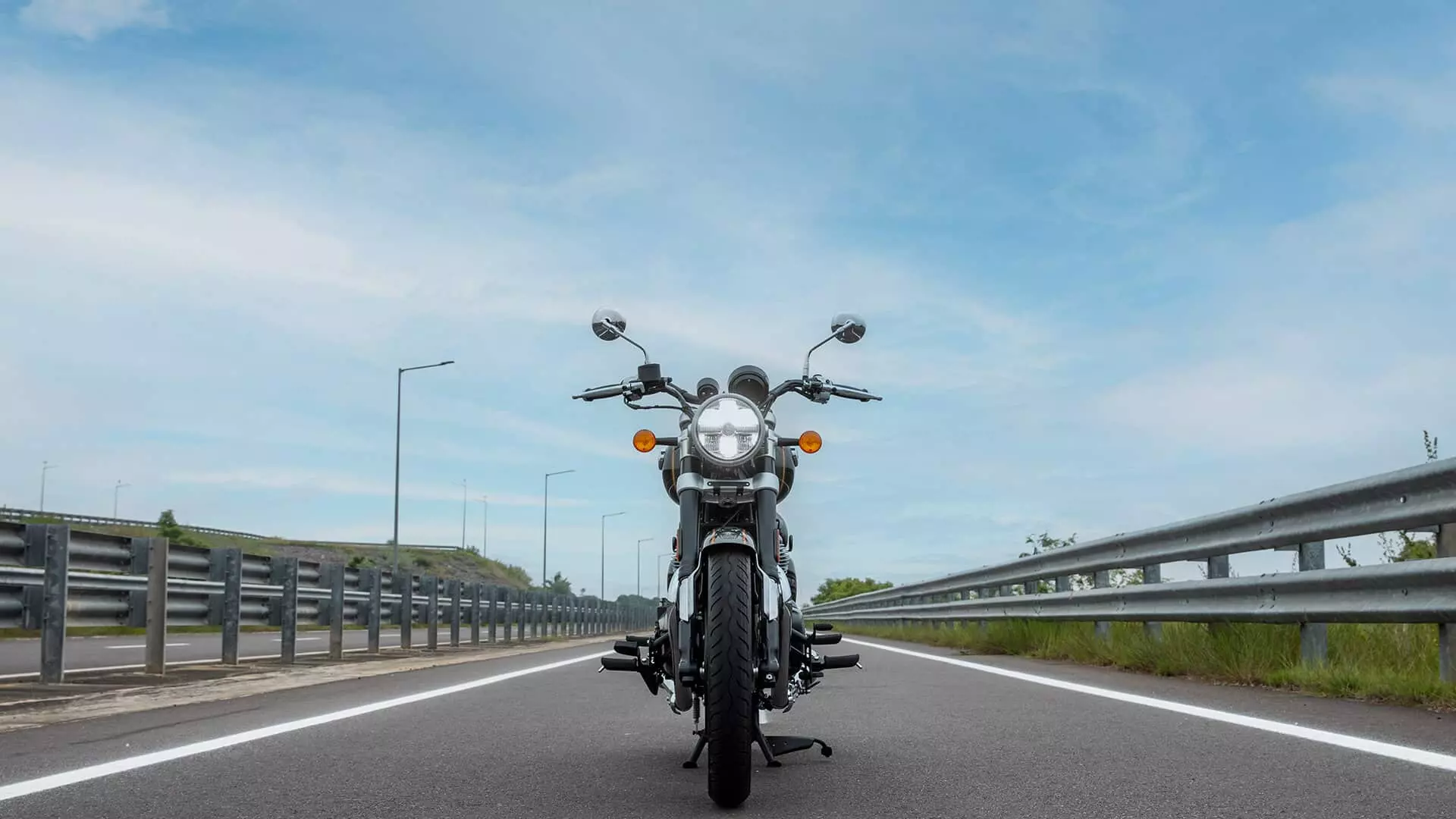 Royal Enfield Super Meteor 650; conheça o mais recente lançamento da marca indiana 9 Royal Enfield Super Meteor 650 12
