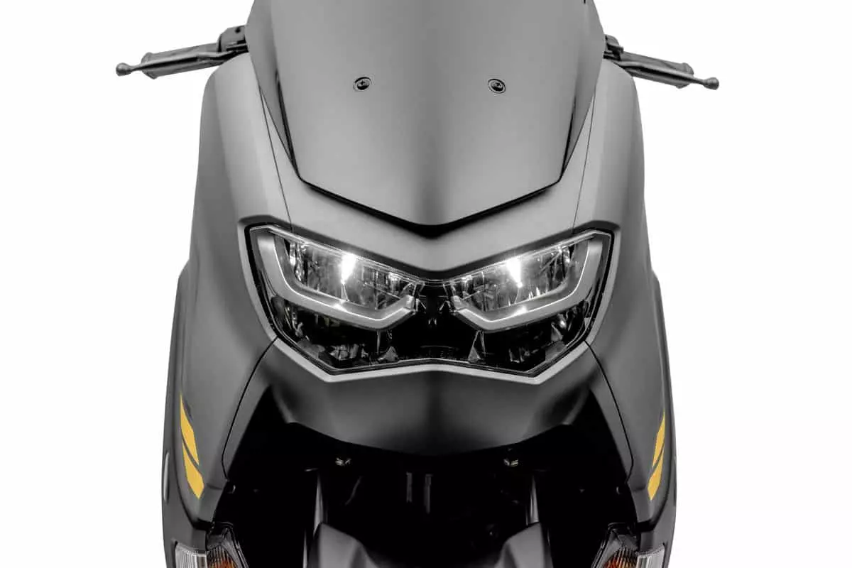 A "cara de mal" continua na Yamaha NMax 160 2023 A "cara de mal" continua na Yamaha NMax 160 2023