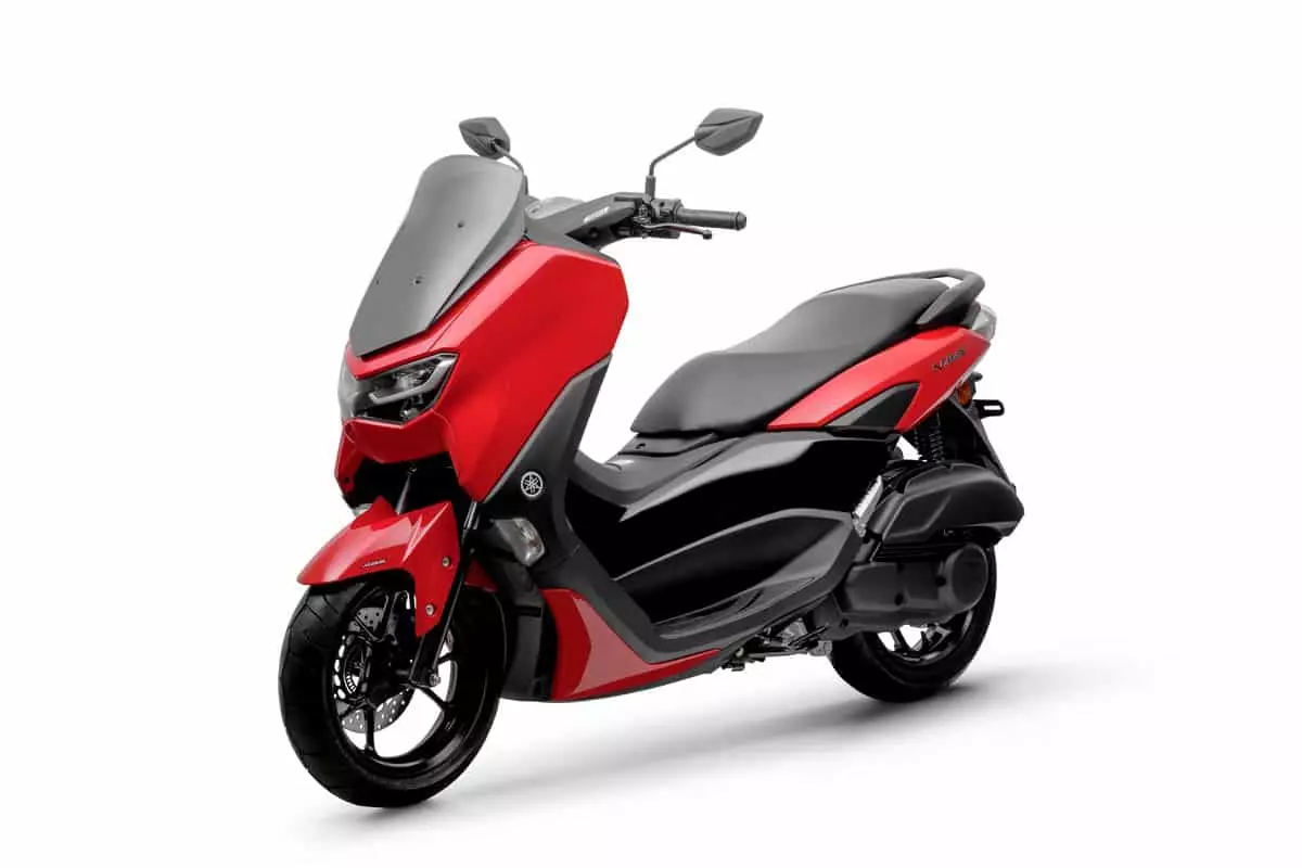 Nova Yamaha NMAX Connected 160 ABS; interatividade até com as redes sociais. 8 tn 2023 NMAX 160 SOLAR RED 3 4 ESQUERDA