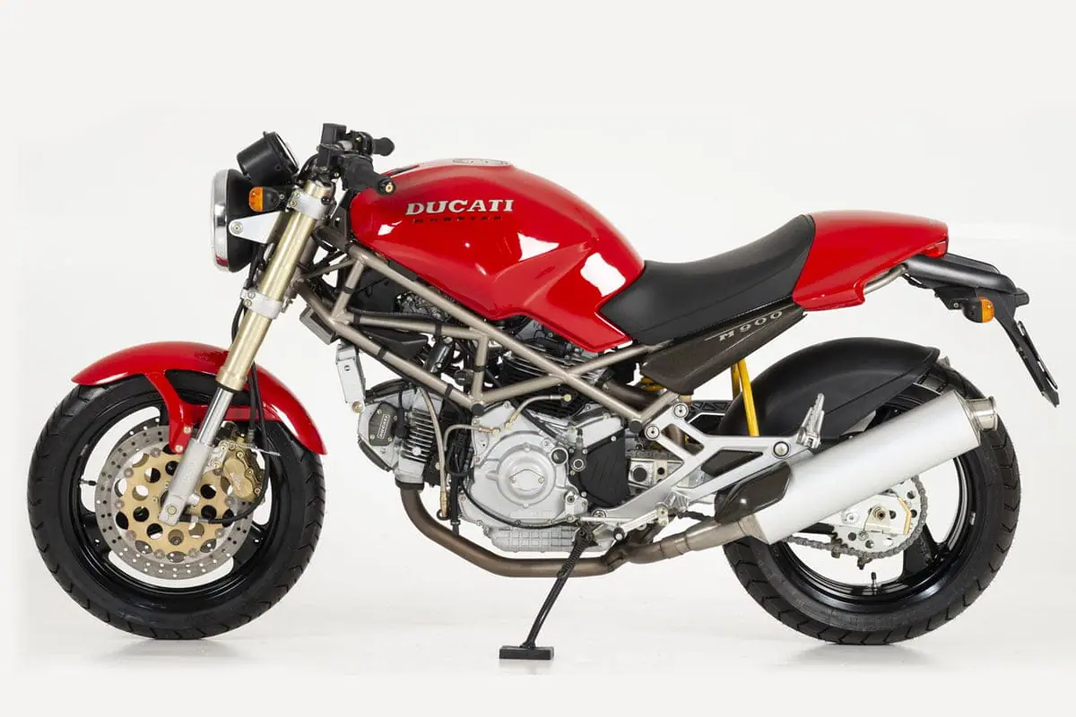 Ducati モンスター900 タンク M400 M750 M900 Ducati Monster completa 30 anos: Conheça a história da lenda italiana.