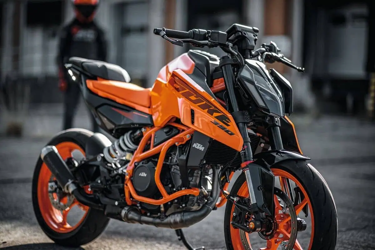 KTM apresenta sua linha Duke 2024; Veja como ficou a Duke 390