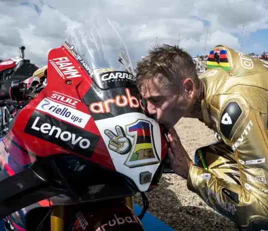 Alvaro Bautista fatura a World Superbike: Ducatistas em Festa!