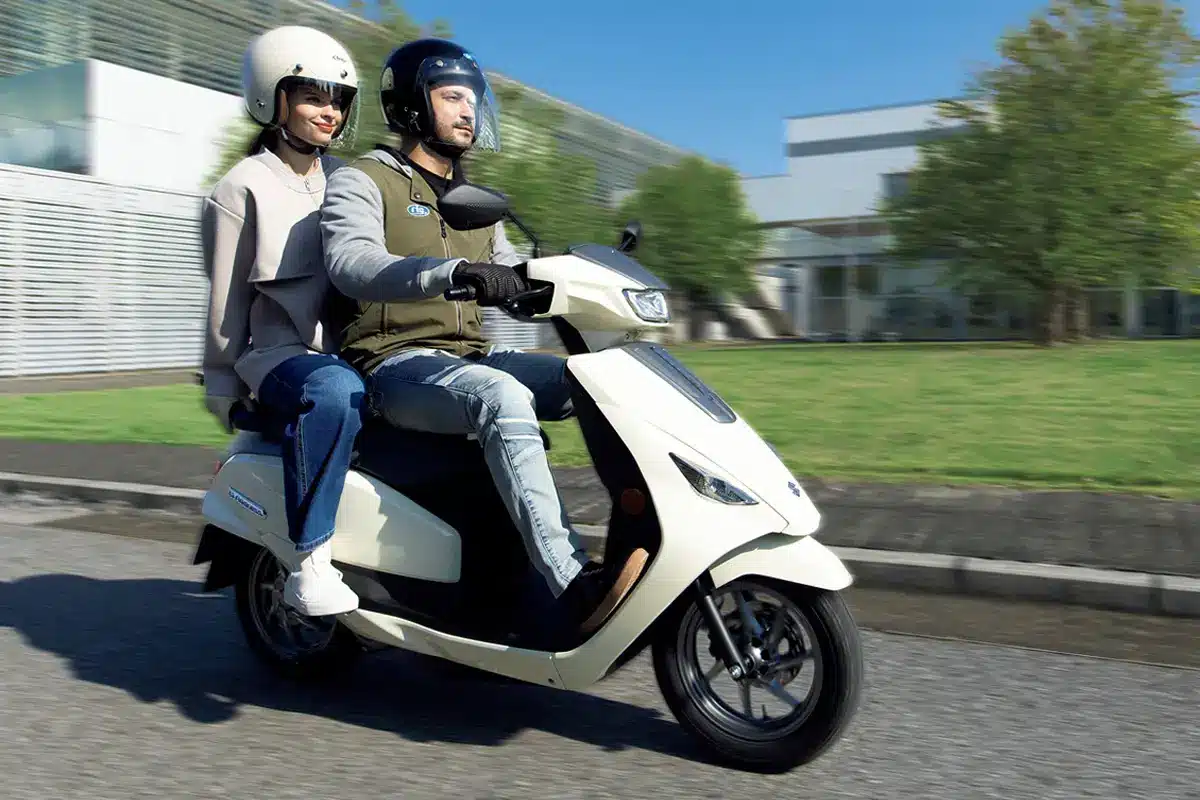 e-Address - Scooter Elétrica da Suzuki