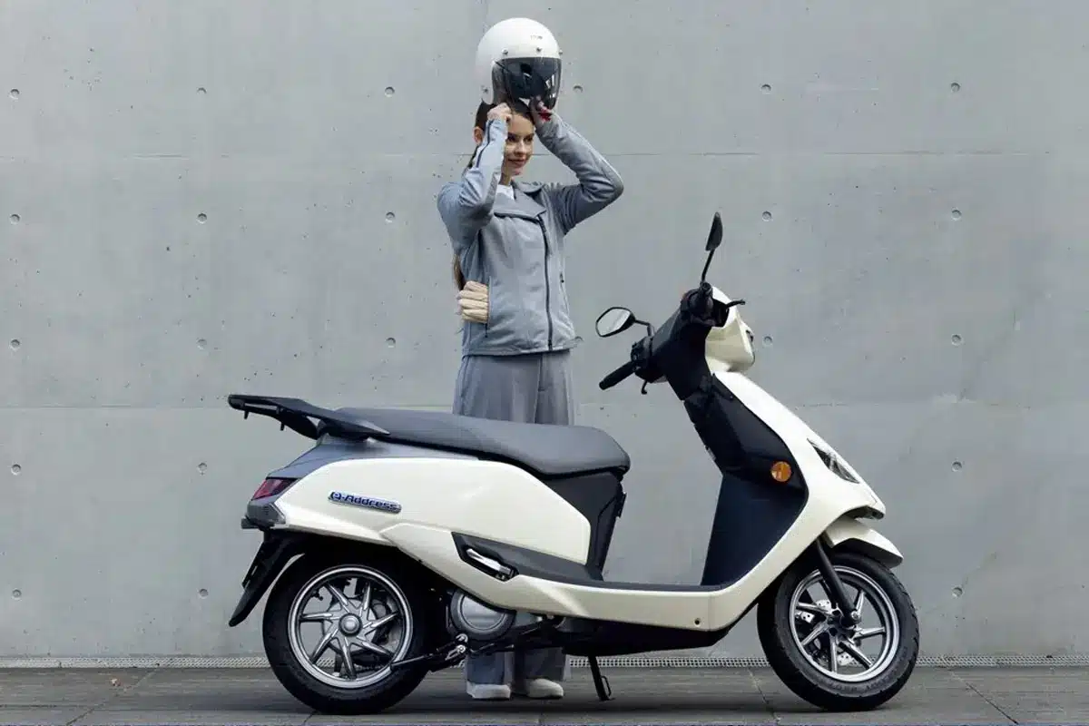 e-Address - Scooter Elétrica da Suzuki