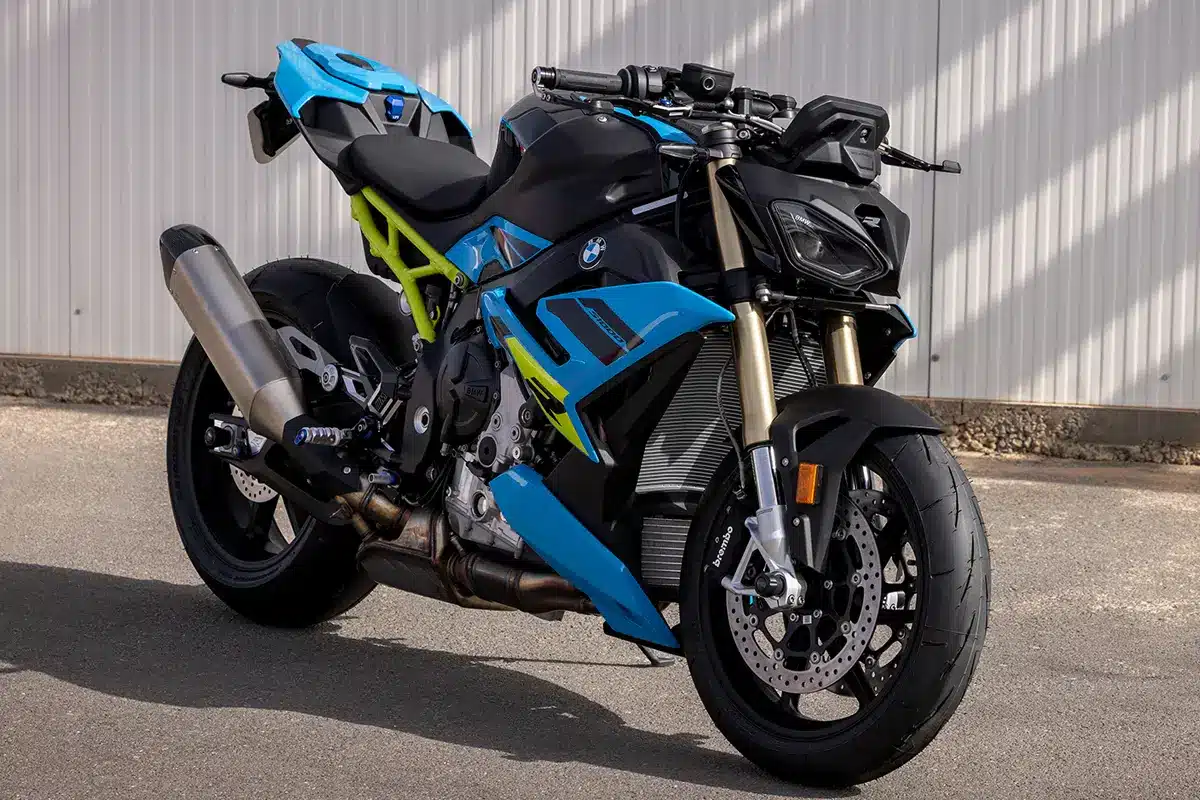 Nova versão da BMW S 1000 R - Super Naked de 170cv