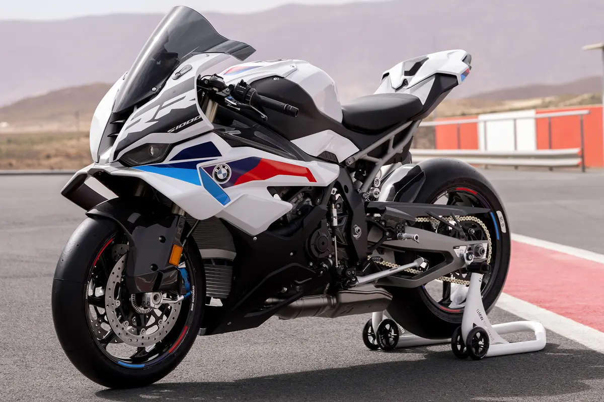 Nova BMW S 1000 RR 2026: pré-venda disponível no Brasil - Divulgação Nova BMW S 1000 RR 2026: pré-venda disponível no Brasil - Divulgação