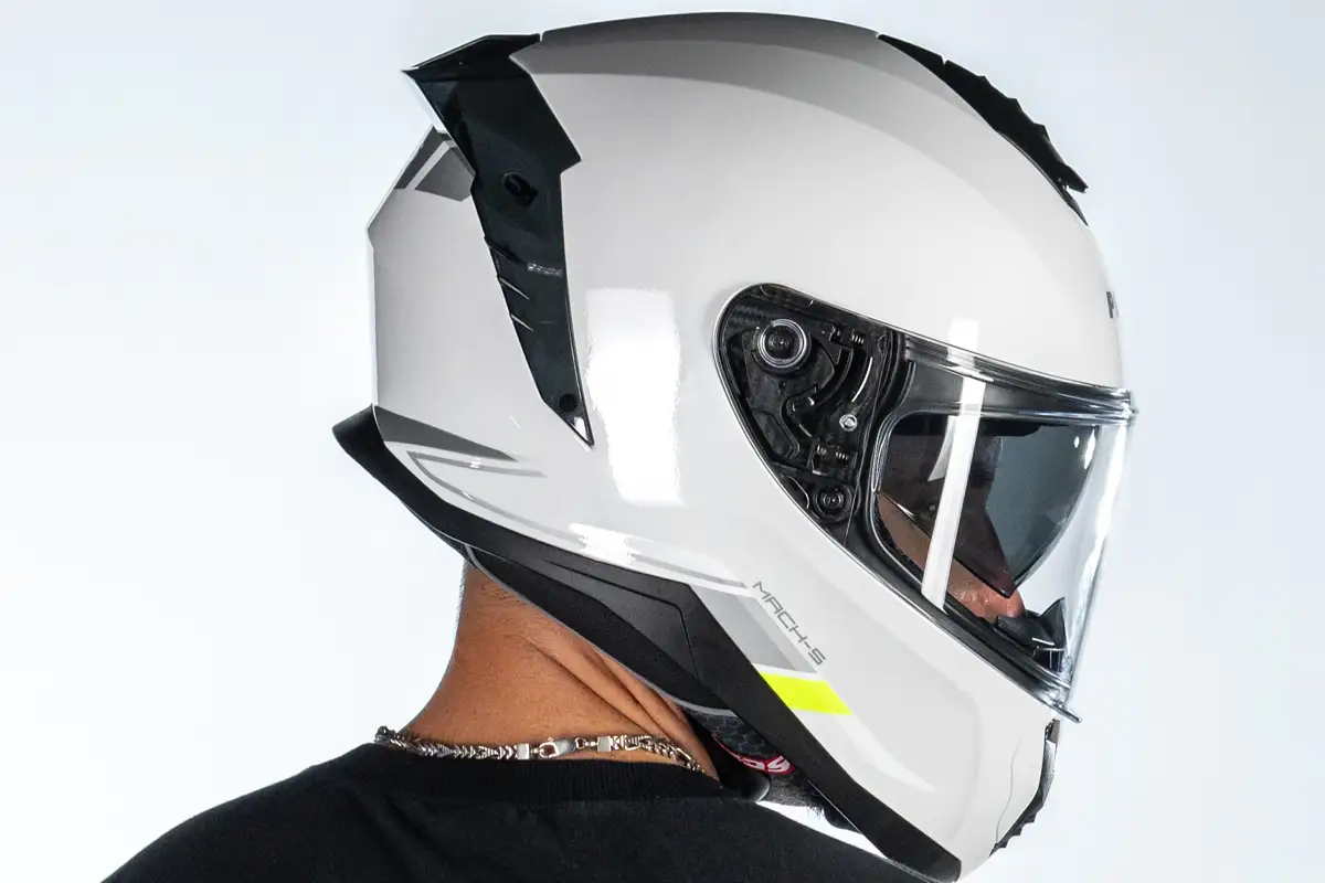 Mach 5: novo capacete da Peels - Divulgação Mach 5: novo capacete da Peels - Divulgação