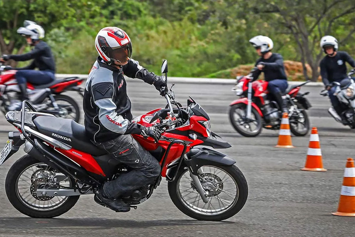 Cursos de Pilotagem Honda Cursos de Pilotagem Honda