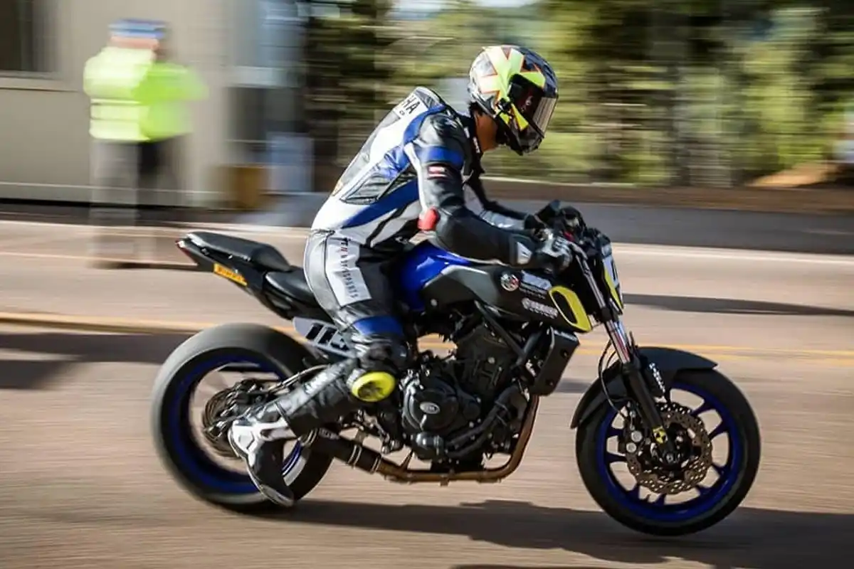 Rafael Paschoalin na MT-07 - Divulgação Rafael Paschoalin na MT-07 - Divulgação