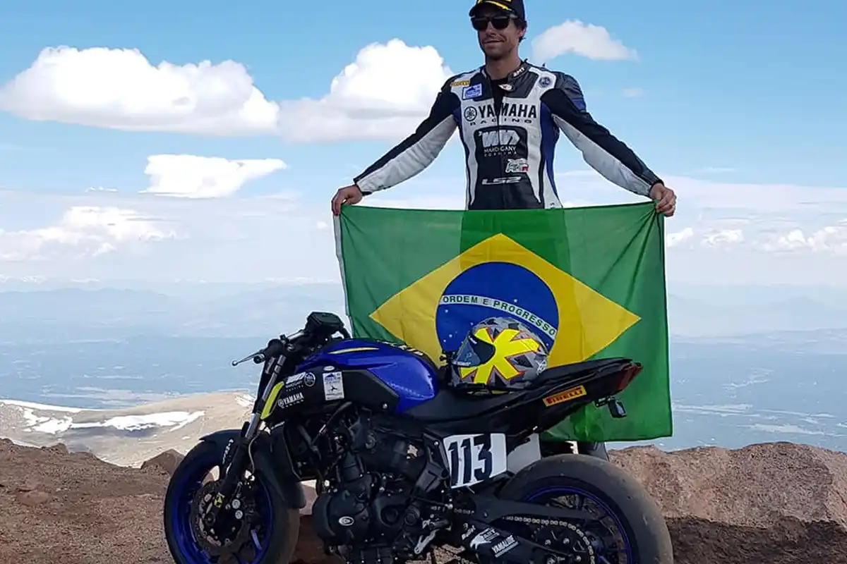 Rafael Paschoalin, no topo - Divulgação Rafael Paschoalin, no topo - Divulgação