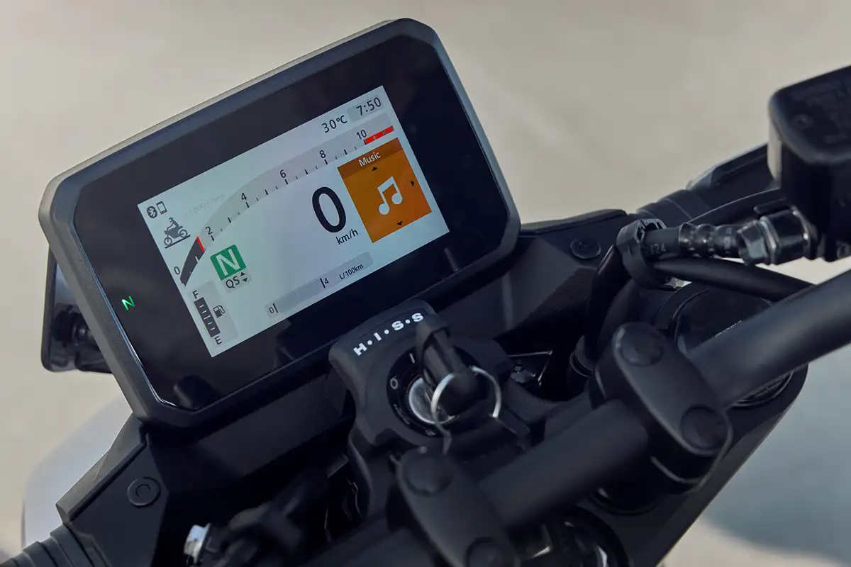 Painel TFT colorido de 5 polegadas - Divulgação Painel TFT colorido de 5 polegadas - Divulgação