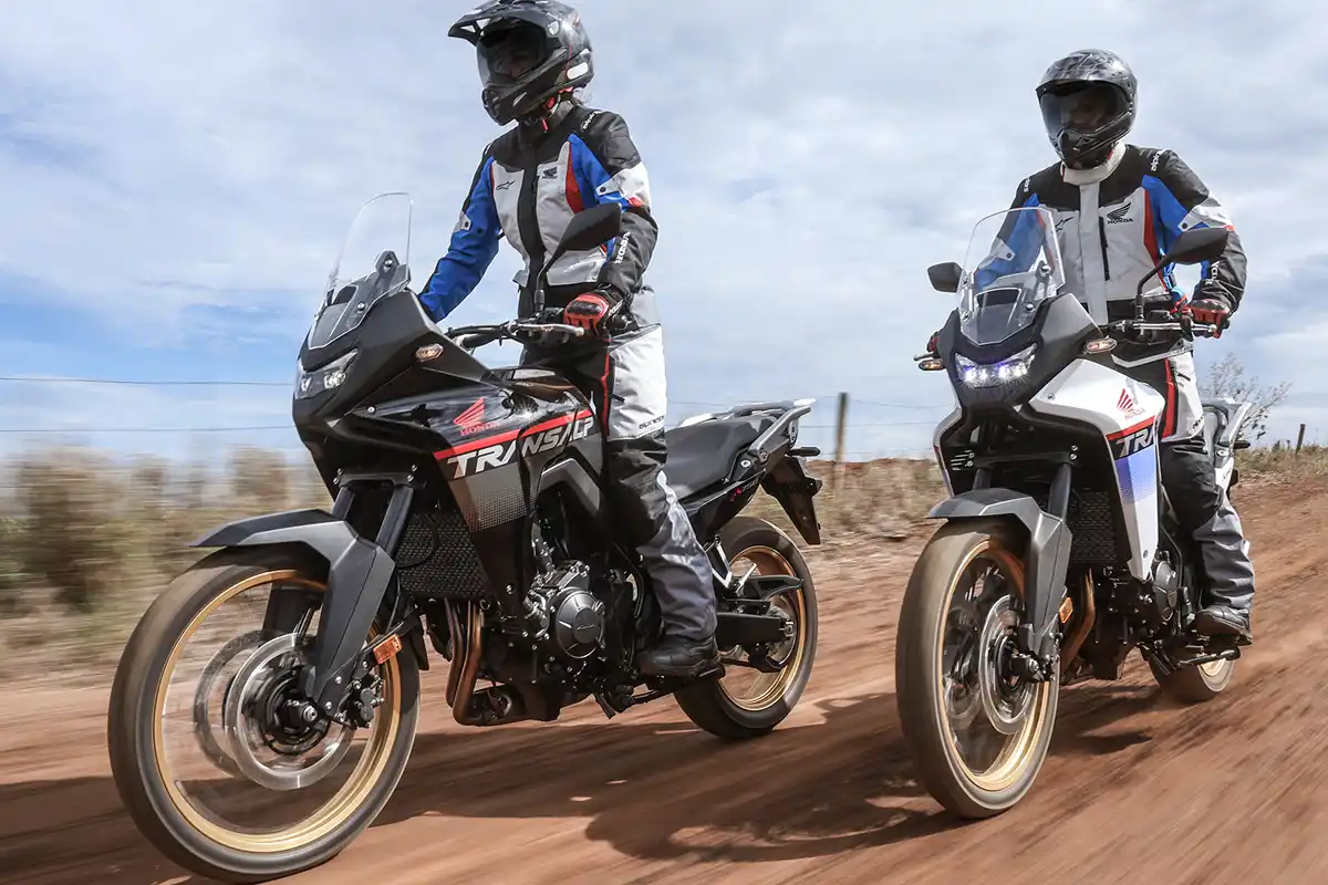 Honda Transalp 750 2026: pneus sem câmara - Divulgação Honda Transalp 750 2026: pneus sem câmara - Divulgação
