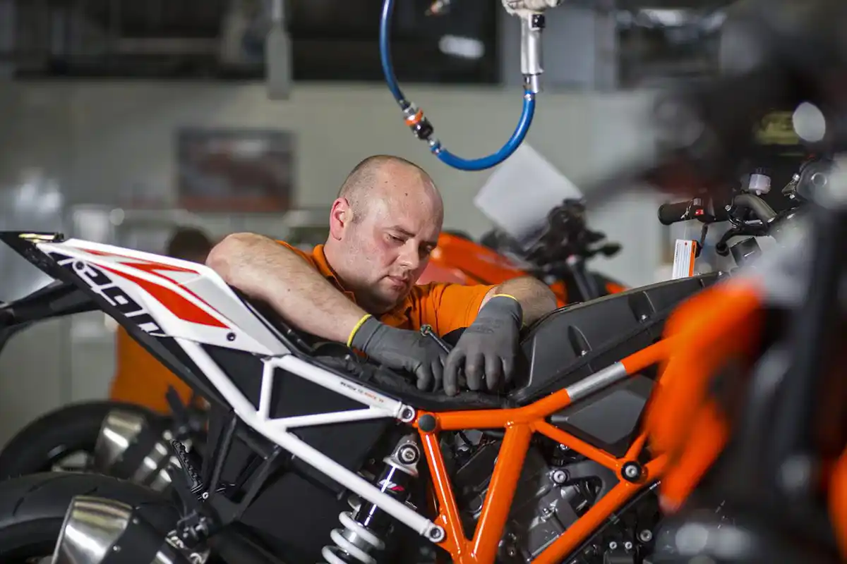 O quadro de funcionários da KTM passou de 5.310 para 3.782 empregados - Divulgação O quadro de funcionários da KTM passou de 5.310 para 3.782 empregados - Divulgação