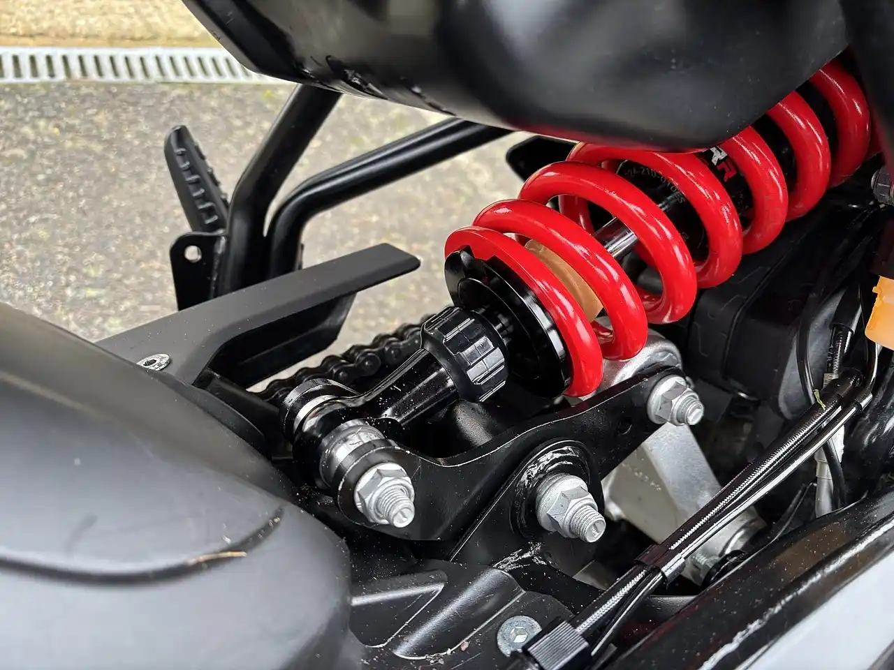 Himalayan 450 Phantom é uma edição especial focada no off-road e rally 4 Himalayan 450 Phantom 5