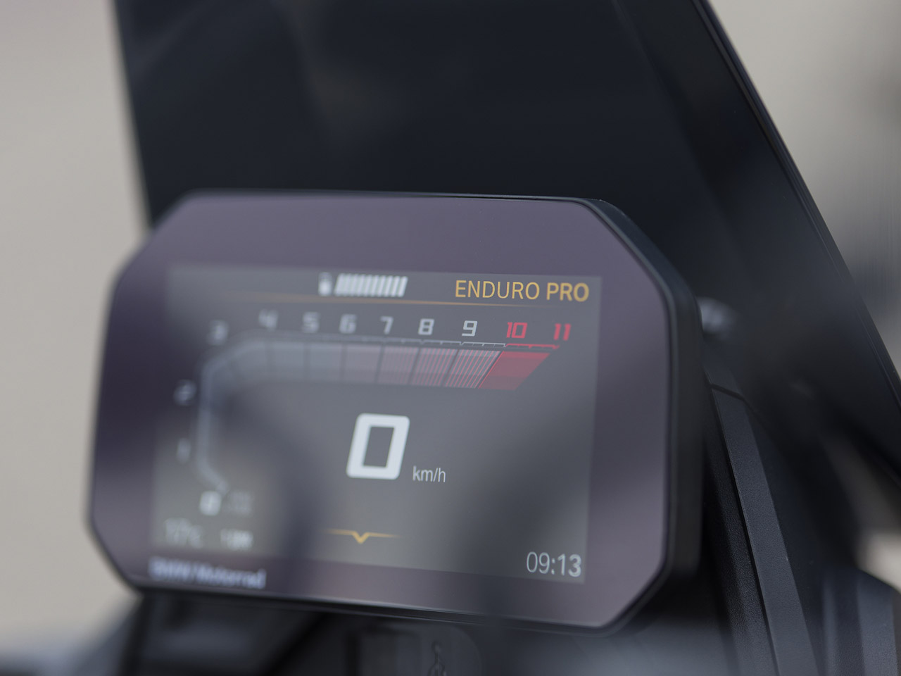 TFT colorida de 6,5 polegadas - Divulgação TFT colorida de 6,5 polegadas - Divulgação