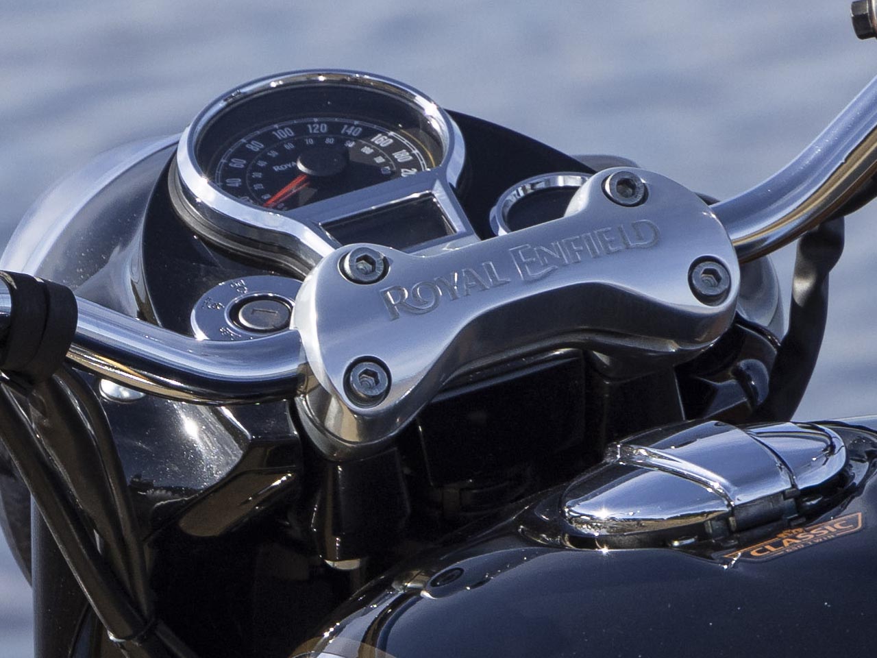 Detalhe do painel da Classic 650 - Divulgação Detalhe do painel da Classic 650 - Divulgação