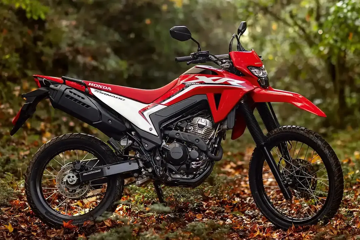 XR 300L Tornado - Divulgação XR 300L Tornado - Divulgação