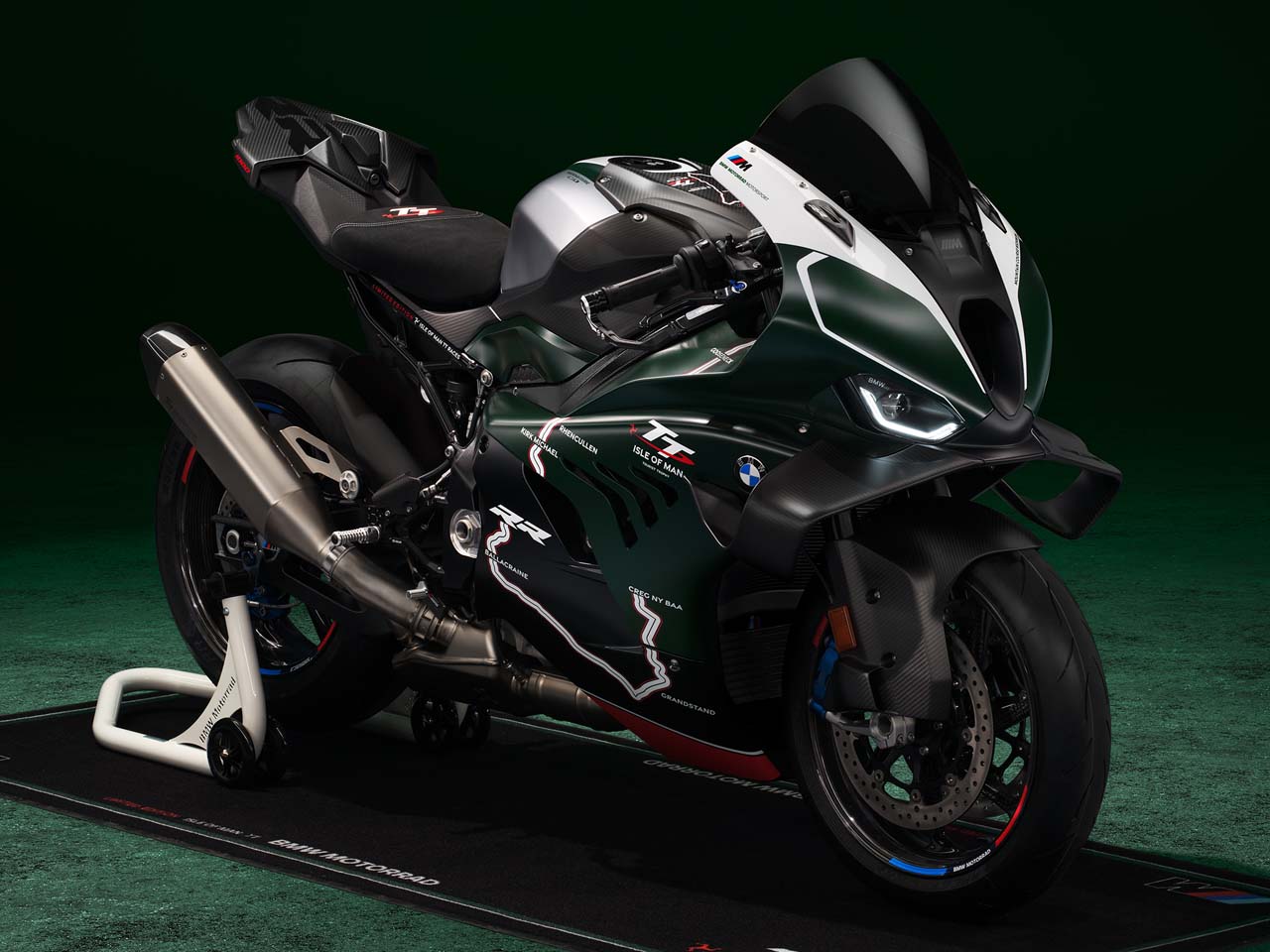 BMW lança M 1000 RR Limited Edition Isle of Man TT - Divulgação BMW lança M 1000 RR Limited Edition Isle of Man TT - Divulgação