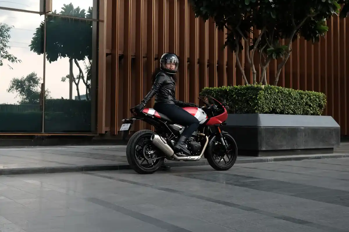 Thruxton 400 - Divulgação Thruxton 400 - Divulgação
