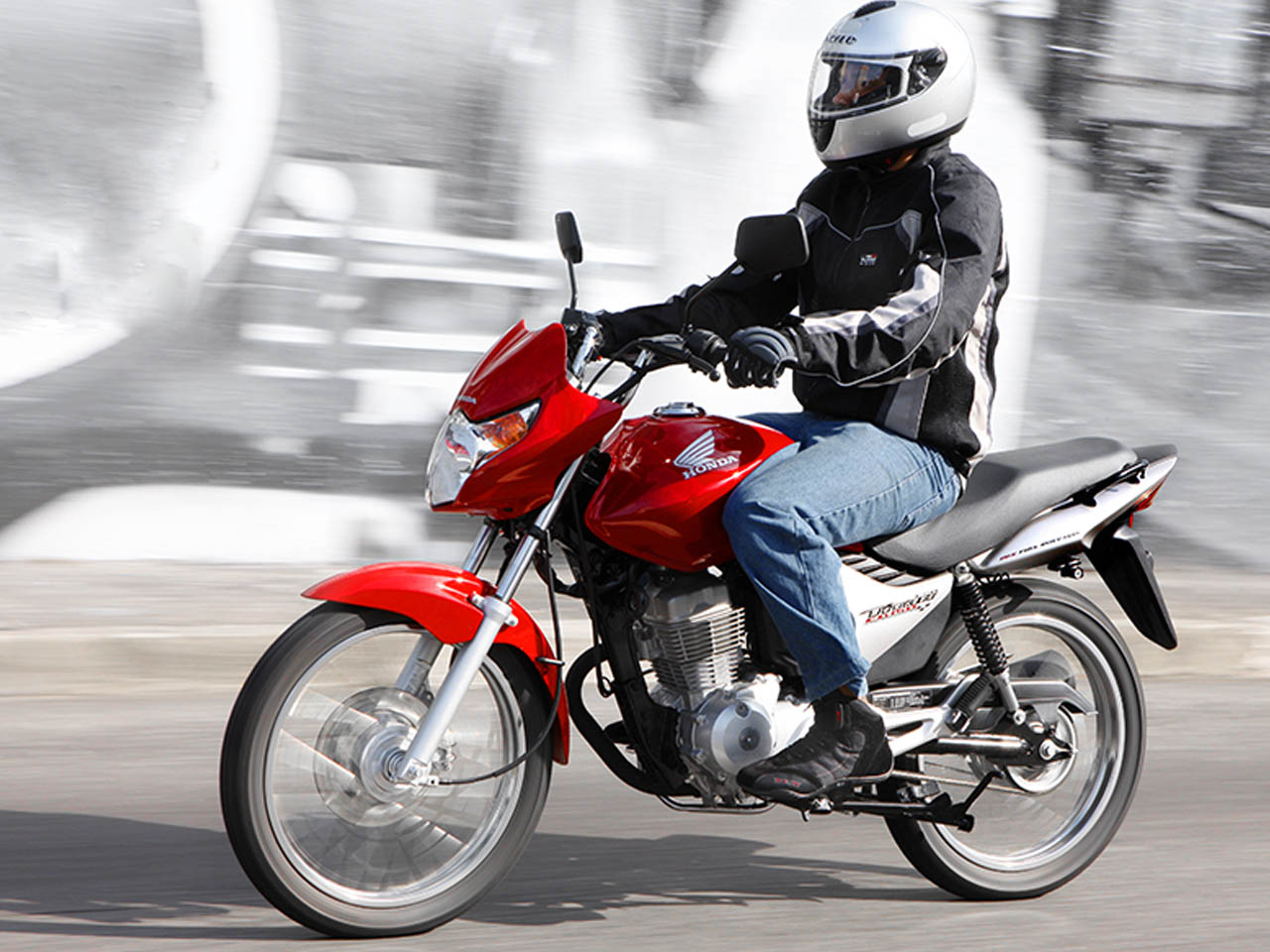 Honda CG 150 Titan Mix - Divulgação Honda CG 150 Titan Mix - Divulgação