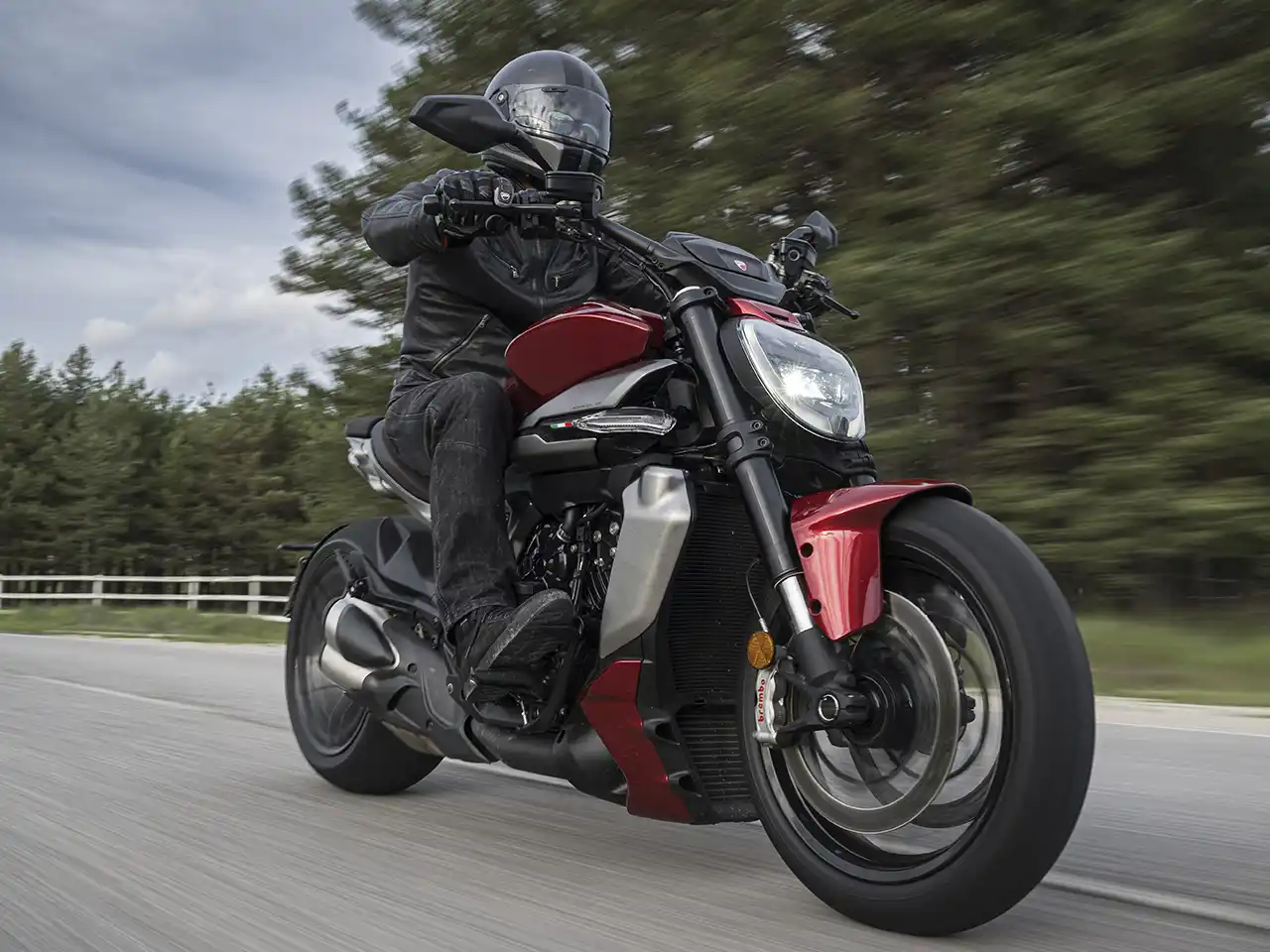 Ducati XDiavel V4 2026 - Divulgação Ducati Brasil v