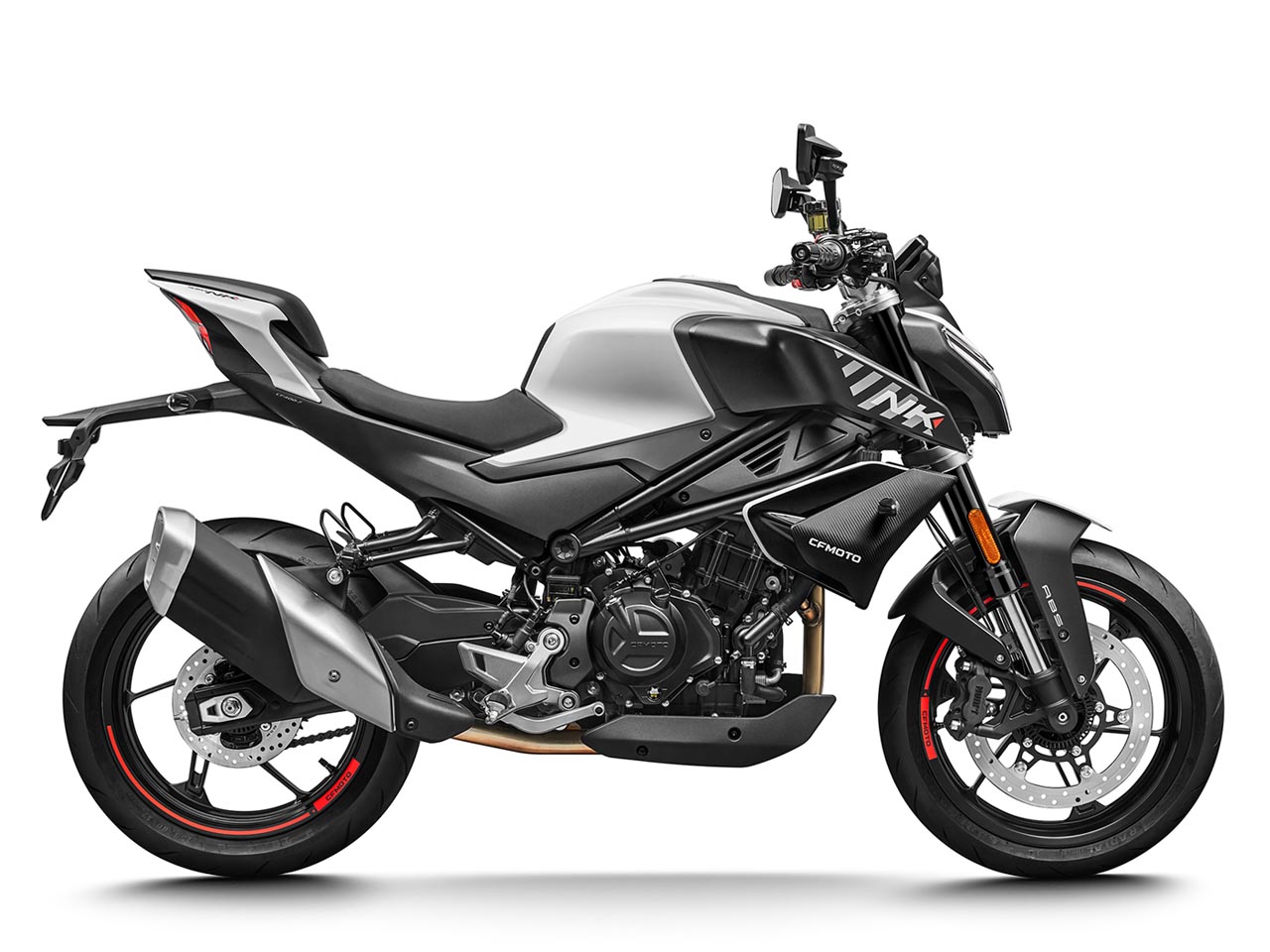 CFMoto 450 NK - Divulgação CFMoto 450 NK - Divulgação