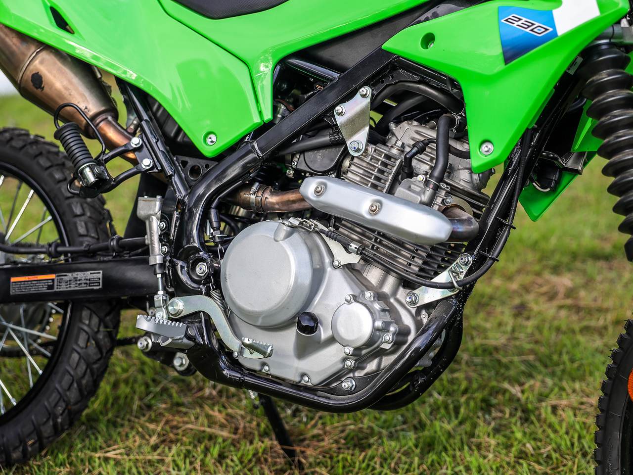 Kawasaki: revisões com preço fixo para as KLX230 e KLX230 - Divulgação Kawasaki: revisões com preço fixo para as KLX230 e KLX230 - Divulgação