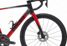 Bike Ducati estreia com cinco modelos, versões elétricas e preços de até R$ 77 mil