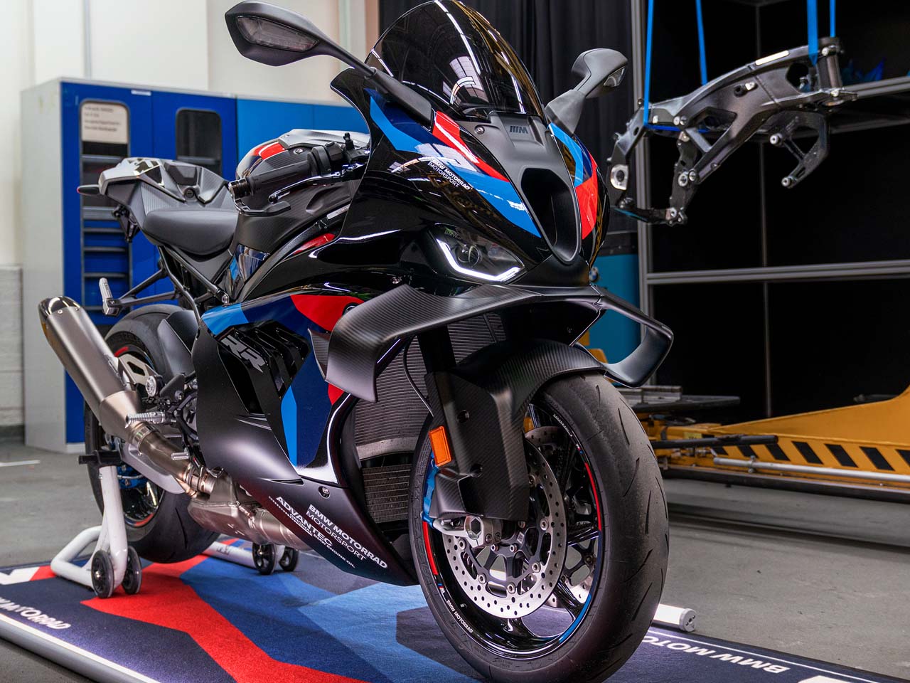 BMW M 1000 RR 2027 - Divulgação BMW M 1000 RR 2027 - Divulgação