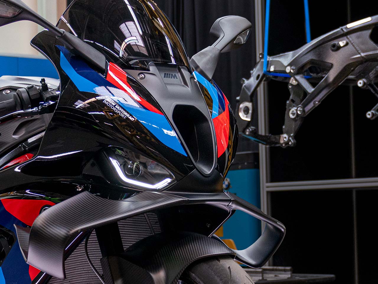 BMW M 1000 RR 2027 - Divulgação BMW M 1000 RR 2027 - Divulgação