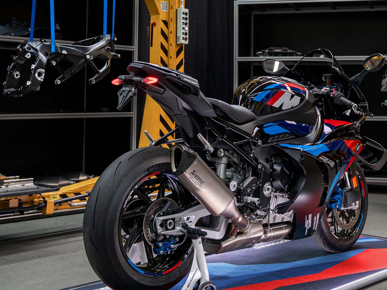 BMW M 1000 RR 2027 - Divulgação BMW M 1000 RR 2027 - Divulgação