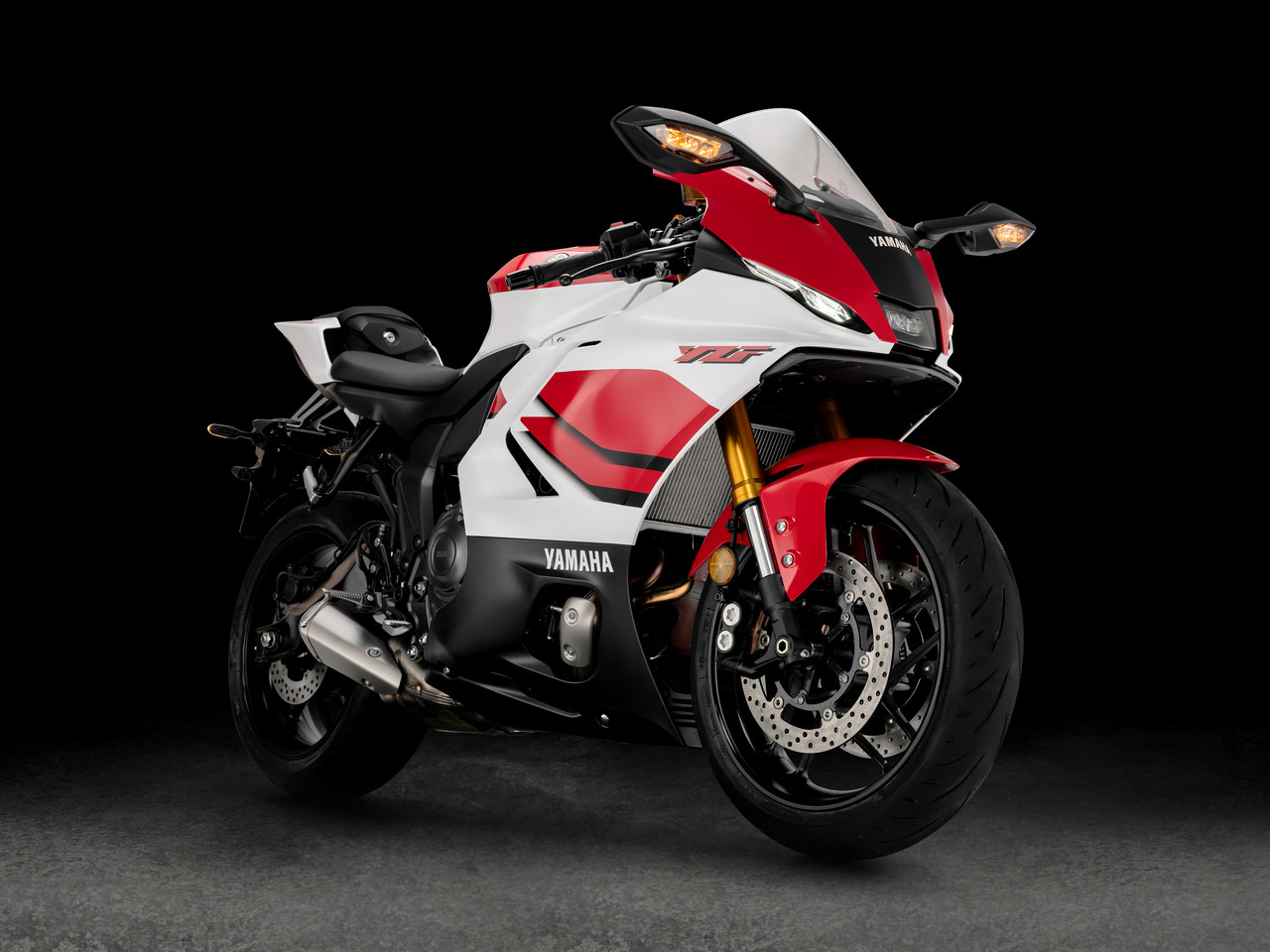 Yamaha R7 70th Anniversary - Divulgação Yamaha R7 70th Anniversary - Divulgação