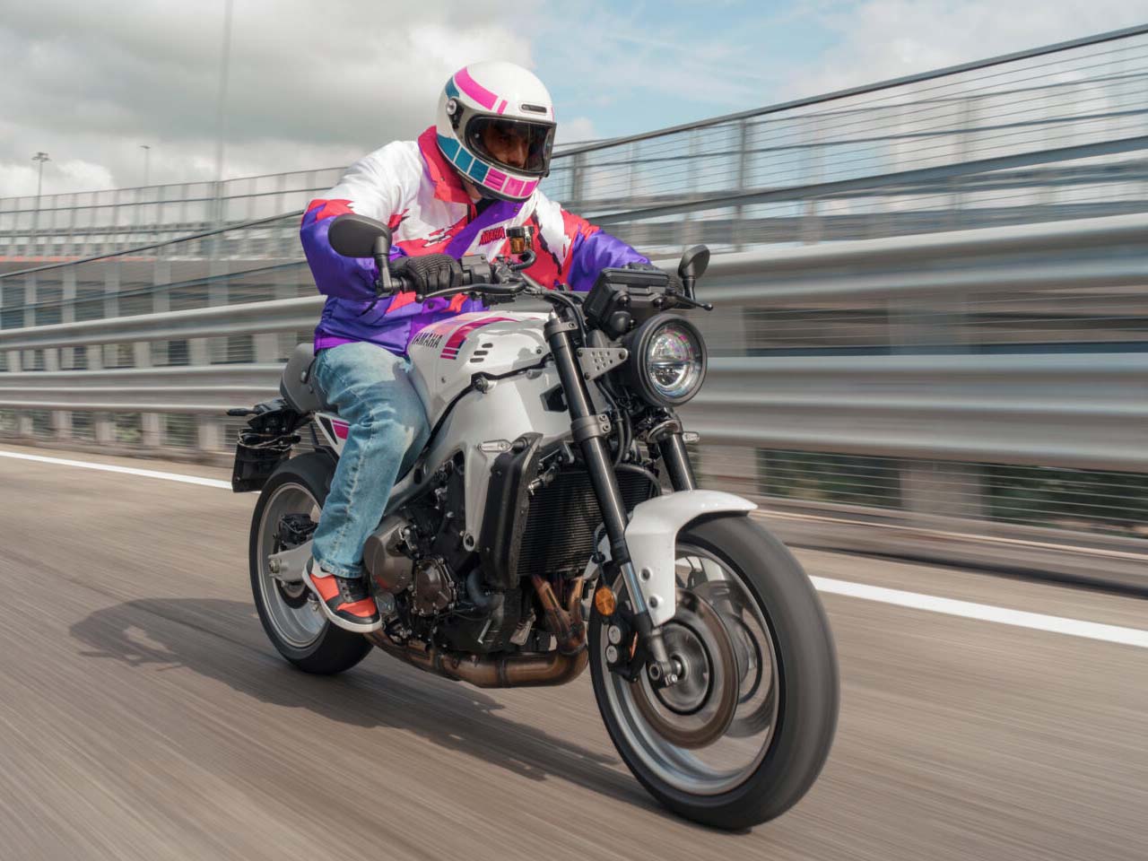 Yamaha XSR900 2027 - Divulgação Yamaha XSR900 2027 - Divulgação